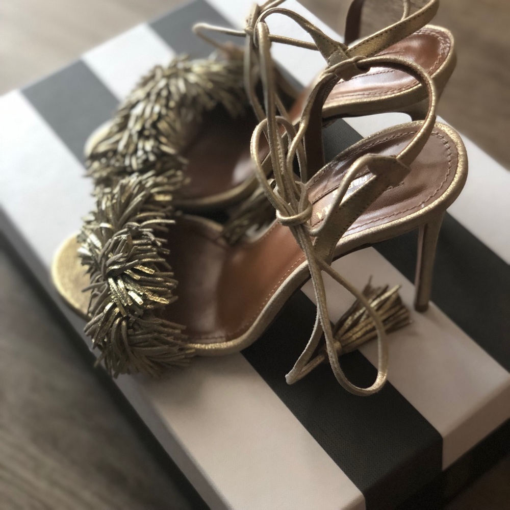 AQUAZURRA wild things in metallic gold! Size 35